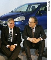 Ratan Tata, left, Chairman of TATA group of companies and Sergio Marchionne, CEO of FIAT announced plans to sell FIAT cars through TATA's dealership network in India 