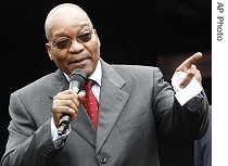 Jacob Zuma addresses supporters outside court in Pietermaritzburg, South Africa, Wednesday Sept. 20, 2006 