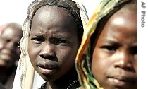 Refugees from Darfur in an UNHCR camp in Chad
