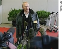 Top American nuclear negotiator Christopher Hill speaks to the media after arriving at Beijing airport Monday 27 Nov. 2006