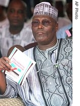 Nigerian Vice President Atiku Abubakar at the venue of the Action Congress (AC) election in Lagos, 20 Dec. 2006