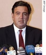 Prominent US Democrat Bill Richardson speaks during a press conference in the Sudanese capital Khartoum