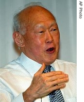 Lee Kuan Yew (file photo)