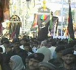 aptn pakistan ashura procession eng 150 02mar04.jpg
