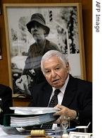 Israel's State Comptroller Micha Lindenstrauss speaks during a discussion in the Knesset State Control Committee, 06 March 2007, in Jerusalem