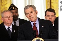 President Bush, accompanied by members of military families, makes remarks on the Iraq war supplemental bill, 16 Apr 2007