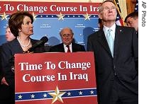 Harry Reid (r) and Nancy Pelosi at a joint press conference, 26 Apr 2007