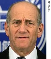 Israeli PM Ehud Olmert during a swearing in ceremony for incoming Israeli Police Commissioner David Cohen, 1 May 2007