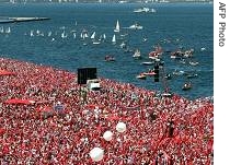 Demonstrators attend a rally in support of secularism in Izmir, western coastal city of Turkey, 13 May 2007