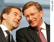 Russian First Deputy Prime Ministers and two potential candidates to succeed President Vladimir Putin, Sergei Ivanov (R) and Dmitry Medvedev, 9 June 2007