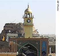 A picture shows destroyed Shiite Imam Askariya shrine in the restive city of Samarra, north of Baghdad, 13 June 2007