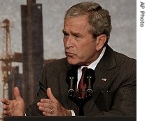 President Bush speaks to the Associated Builders and Contractors meeting in Washington, 14 Jun 2007