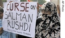 Pakistani protesters rally against the British government for awarding a knighthood to British author Salman Rushdie in Lahore, 21 Jun 2007