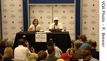 Tiger Woods answers reporters' questions during press conference, 03 Jul 2007