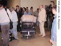Russian evacuees from Gaza arrive at Domodedevo Airport in Moscow, 10 July 2007