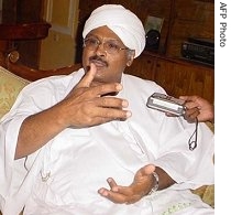 Sudan's presidential adviser Mubarak al-Fadil (file photo)