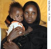 Sudanese mother and child, Habile, Chad, 14 May 2007 