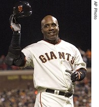 Barry Bonds reacts after hitting his 756th career home run in the fifth inning, 07 Aug 2007