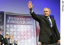 President Bush before a speech to the Veterans of Foreign Wars national convention, in Kansas City, 22 Aug 2007<br />