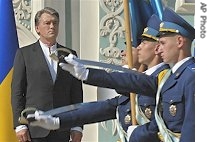 President Viktor Yushchenko during Ukraine's Independence Day anniversary in front of St. Sofia Cathedral in Kyiv, 24 Aug 2007
