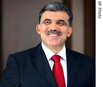 Abdullah Gul smiles after his election, 28 Aug 2007