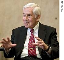 Richard Lugar speaks in Moscow, 28 Aug 2007<br />
