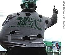 A statue in front of the Sierra Leone People's Party headquarters<br />wears a 