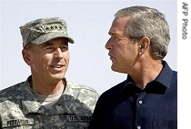 General David Petraeus, left with President Bush during surprise visit to Anbar province in Iraq, 03 Sep 2007