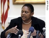 US Assistant Secretary for African Affairs Jendayi Frazer talks to the media in Addis Ababa, 08 Sep 2007 