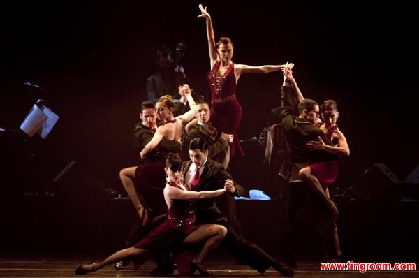 The queen of tango Mora Godoy has brought tango fever back to China.