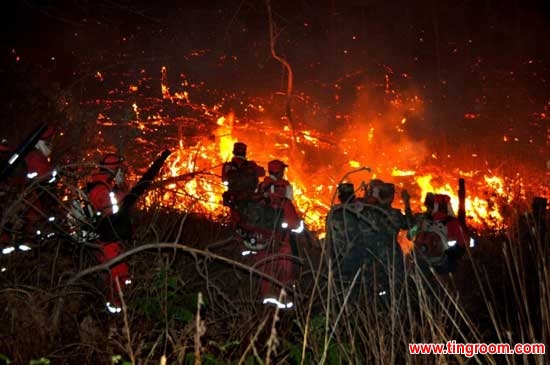 Over 100 hours burning. The fire at Zhengjiagou village, in Anning city has been finally put out. The continuous hot and strong winds, mountainous landscape and dense vegetation contributed to the inferno.