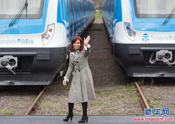 With more than two-billion dollars of financing, China is providing trains and materials for Argentina to revamp its ailing railway service and there is also investment in other key infrastructure projects.