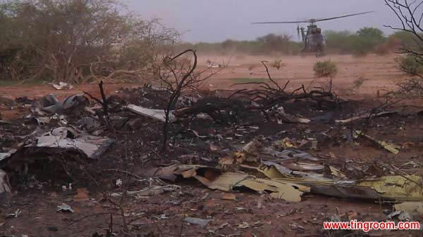 The first images of the Air Algerie flight AH5017 crash site in Mali have emerged a day after plane crashed with 116 people on board.