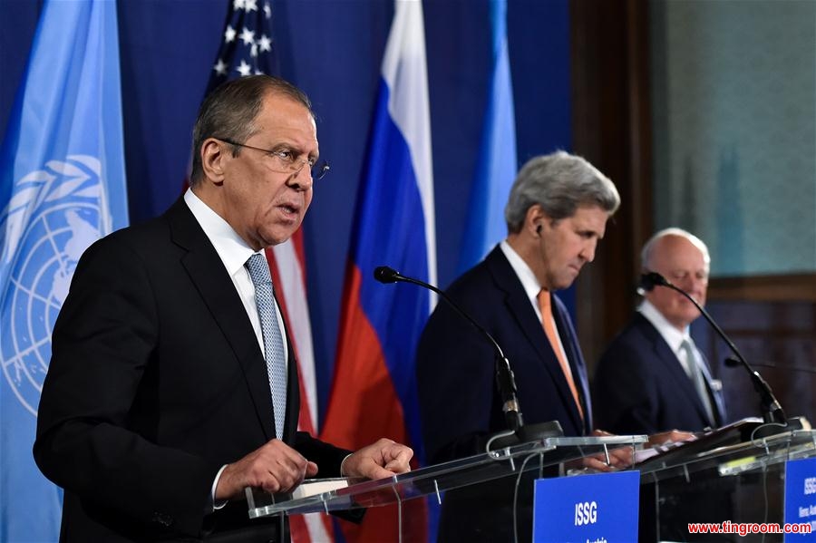 Russian Foreign Minister Sergei Lavrov (L), U.S. Secretary of State John Kerry (C) and United Nations special envoy on Syria Staffan de Mistura attend a press conference after a meeting of the International Syria Support Group on Syria in Vienna, Austria, on May 17, 2016. (Xinhua/Qian Yi)
