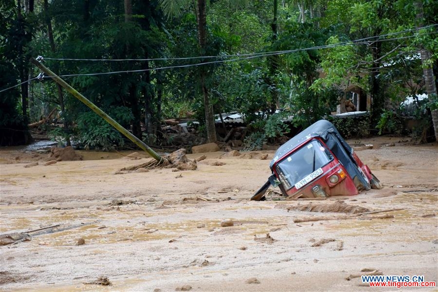 Photo taken on May 18, 2016 shows the site of a landslide in Kegalle District in Sri Lanka. The death toll from Sri Lanka