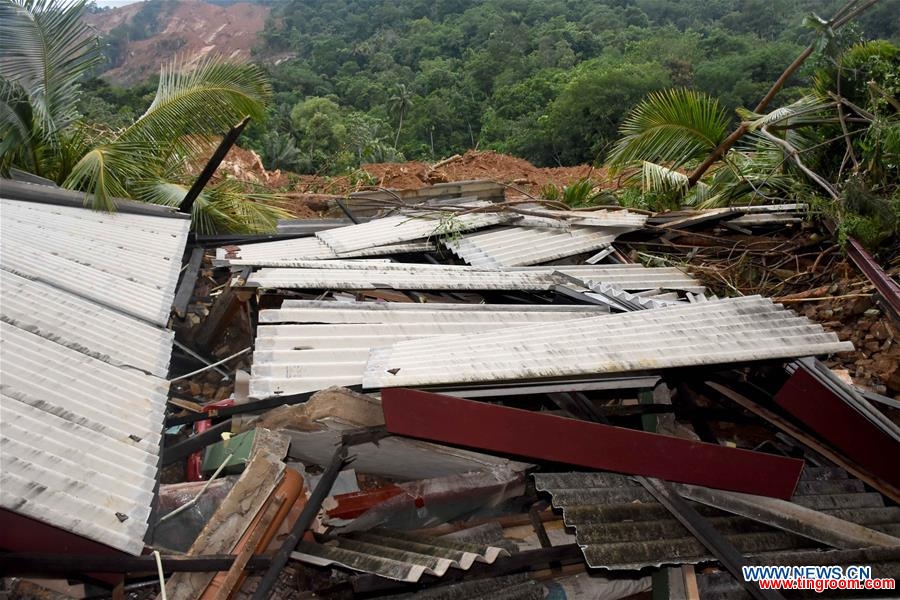 Photo taken on May 18, 2016 shows the site of a landslide in Kegalle District in Sri Lanka. The death toll from Sri Lanka