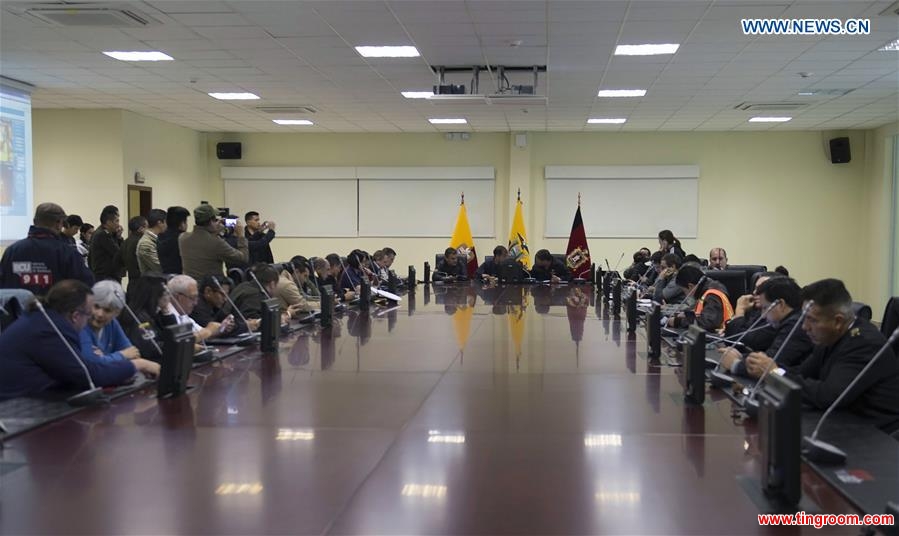 Ecuadorian President Rafael Correa (C) meets with members of the Committee of Emergency Operations (COE) after an earthquake at the Integrated Security Service ECU 911 in Quito, capital of Ecuador, on May 18, 2016. An earthquake measuring 6.7 on the Richter scale struck western Ecuador early Wednesday, according to the U.S. Geographical Survey. The powerful quake occurred at 02:57:04 local time (07:57:04 GMT), with the epicenter located about 34 kilometers from Rosa Zarate and 60 kilometers from Esmeraldas at a depth of about 10 kilometers. (Xinhua/Stringer) 