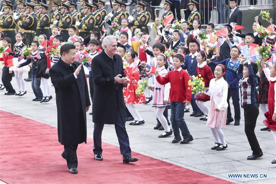 Chinese President Xi Jinping (L) holds a welcome ceremony for visiting Serbian President Tomislav Nikolic in Beijing, capital of China, March 30, 2017. (Xinhua/Pang Xinglei) 
